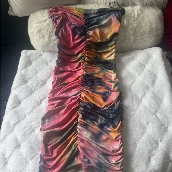 Vibrant Red and Orange Strapless Ruched Casual  Dress - Picture 3 of 6